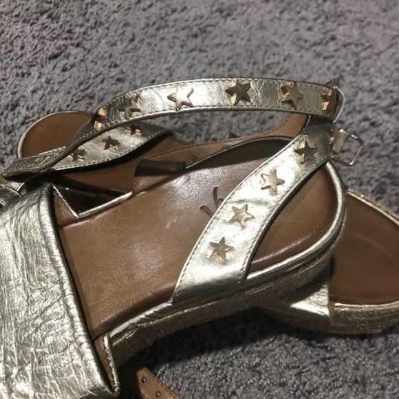 Gorgeous Ovye Embellished Platform Espadrilles - Picture 5 of 6